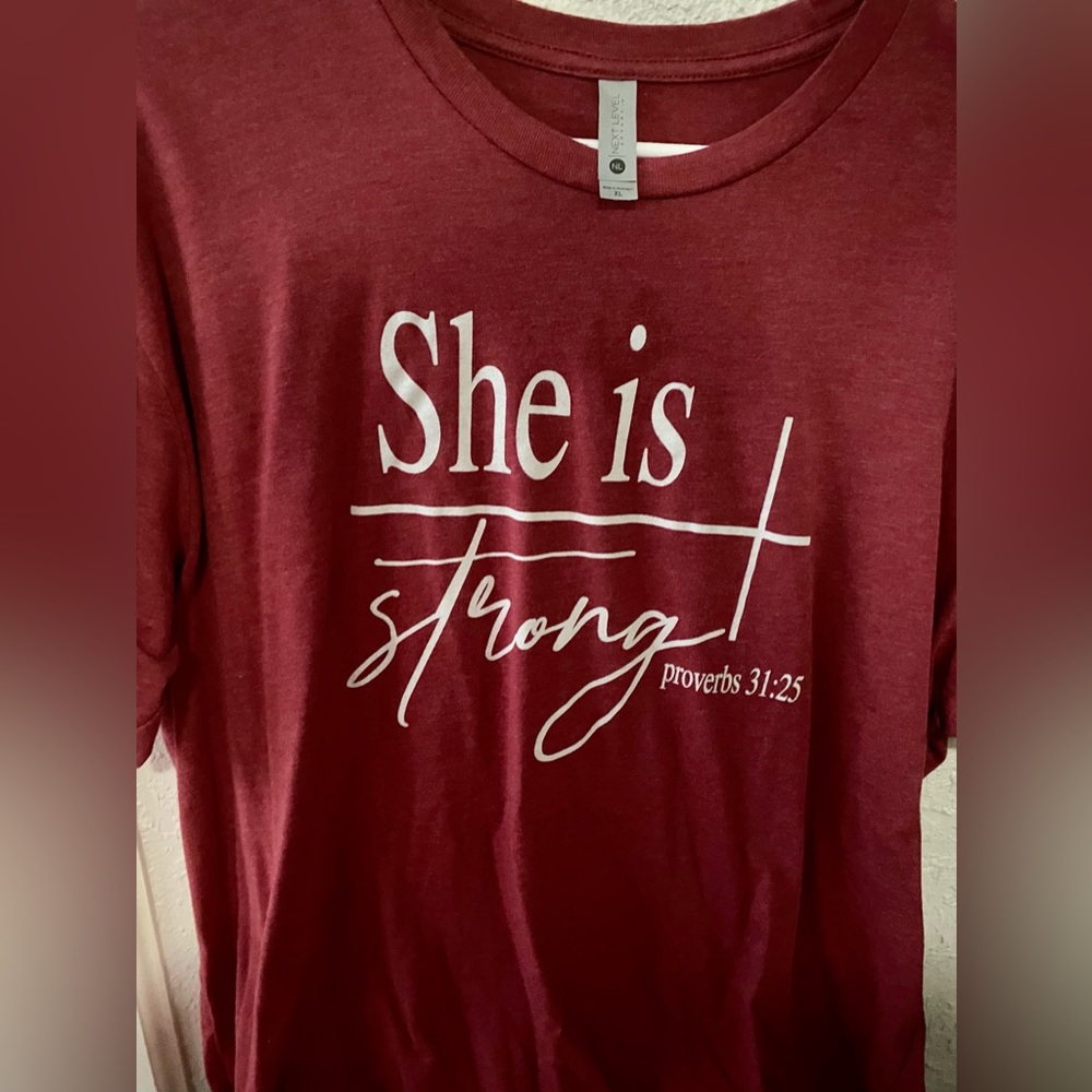 Women’s 2x tee
